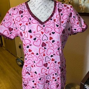Dickies women’s scrub top. Used once. Great condition